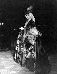 Lotte Lehmann as the Marschallin in Strauss' Rosenkavalier