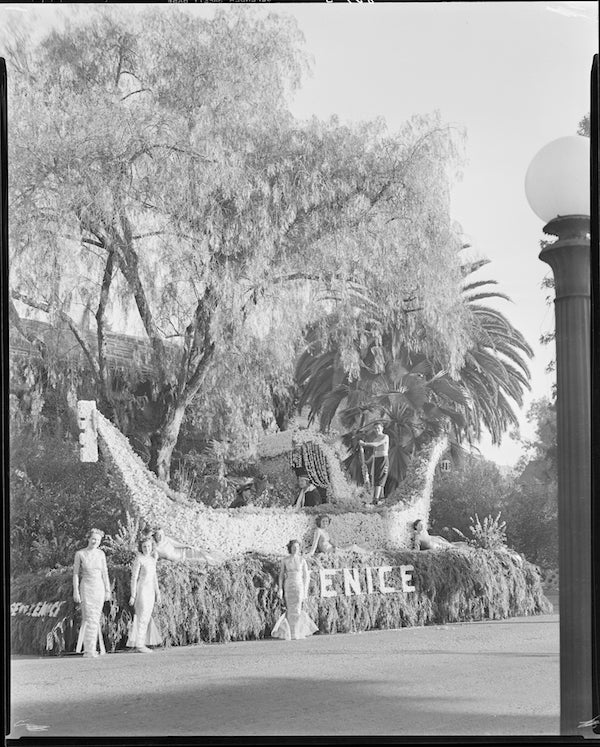 Rose Parade Pasadena high resolution image