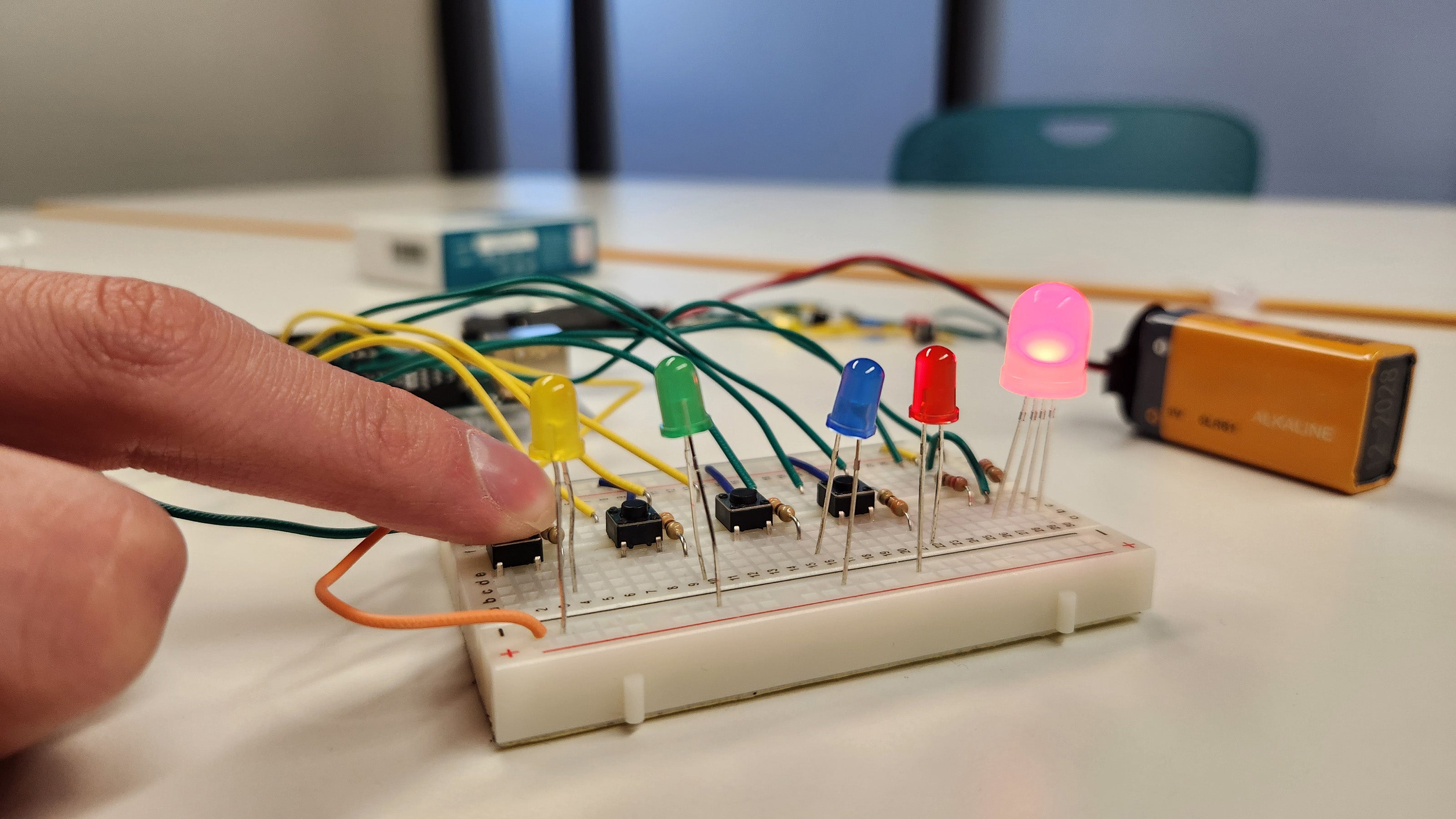 __title__ Circuit prototype with LED lights and buttons