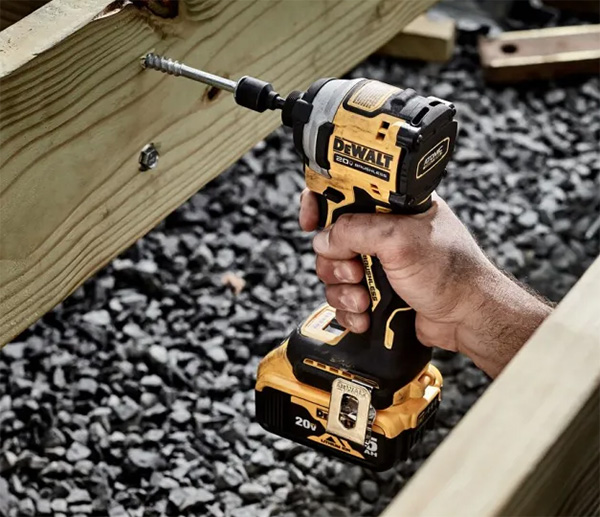Impact driver in use