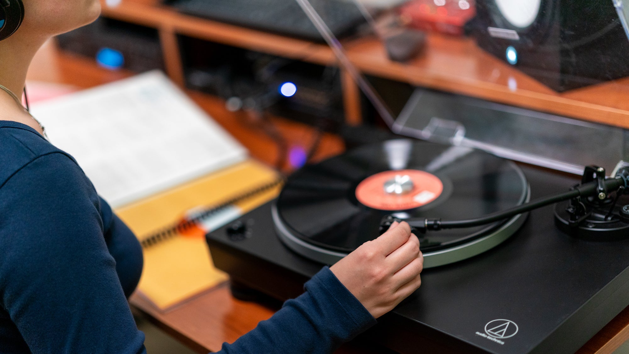 __title__ Listening Room Vinyl Record Player